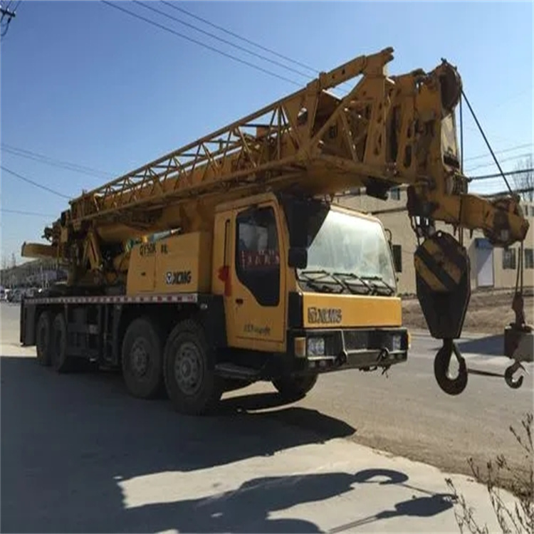 东坡哪里有专业吊车出租